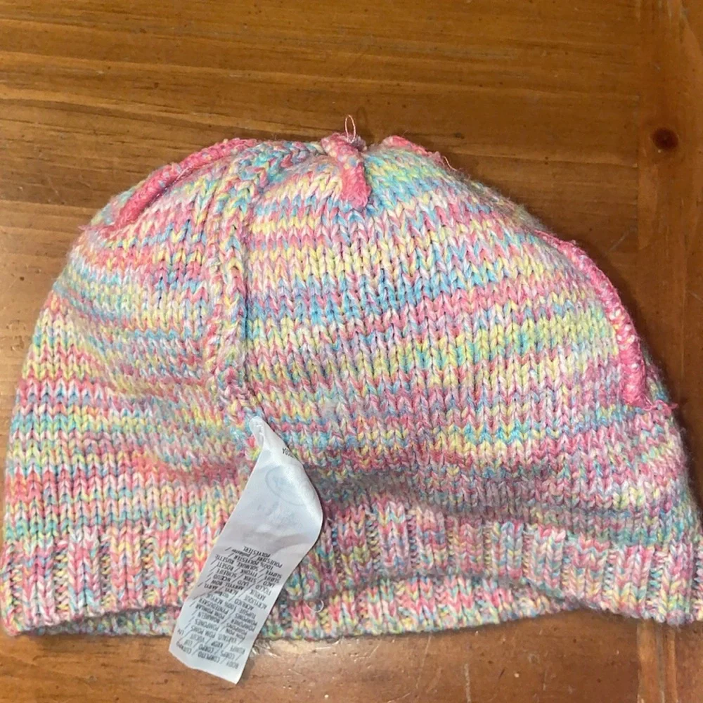 Disney Minnie Mouse Bow Beanie Xsmall/small fits size 3-6 100 polyester Pastels
